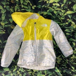 🌟🌍Northface Rain Jacket 🌍🌟